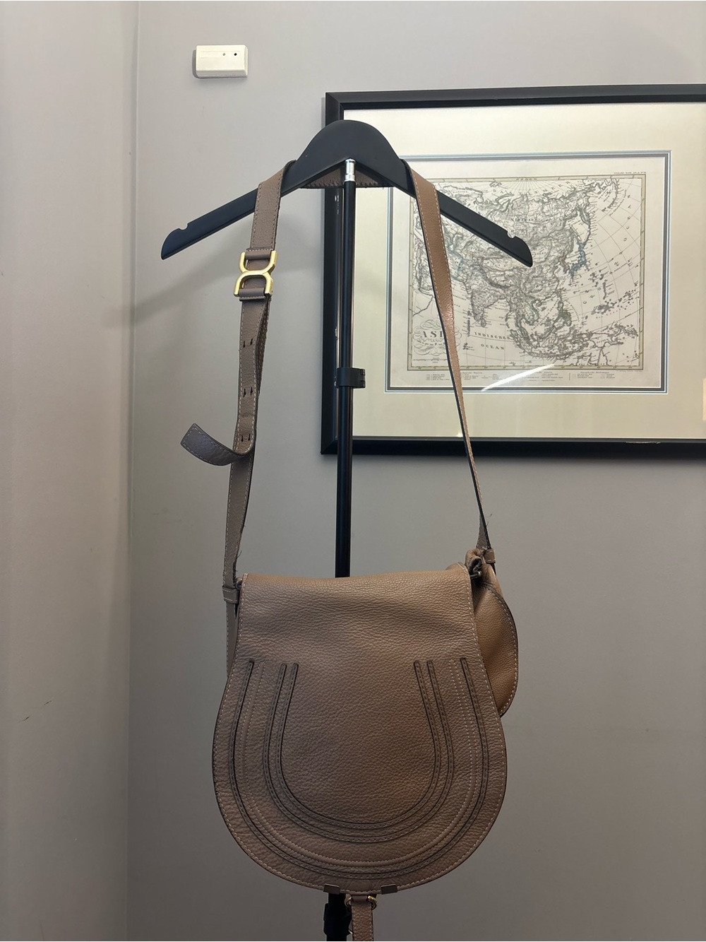 Chloé Marcie Taupe Pebbled Leather Saddle Crossbody Bag with Adjustable Strap